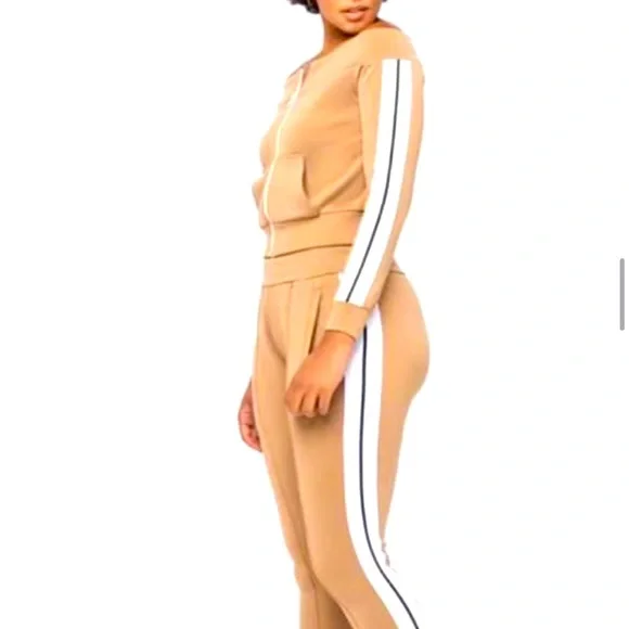 Fall Tracksuit - Picture 1 of 1